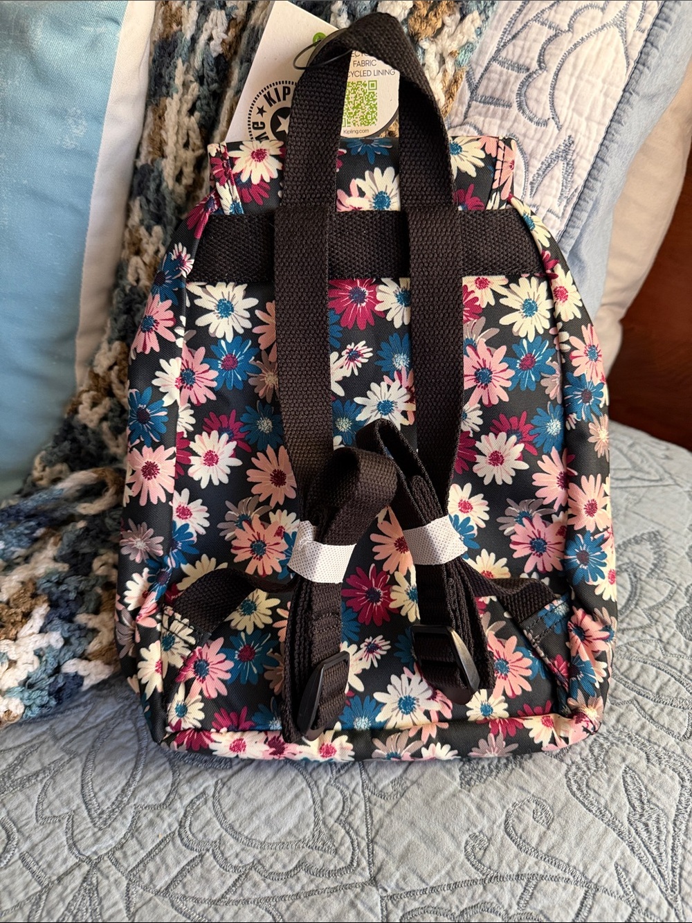 NWT Kipling Lovebug Blooming Petals Mini-Backpack - Picture 2 of 2